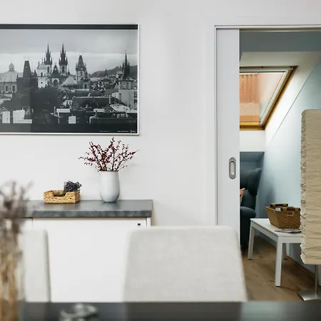 Mia Cozy With Castle View, Parking & Ac *