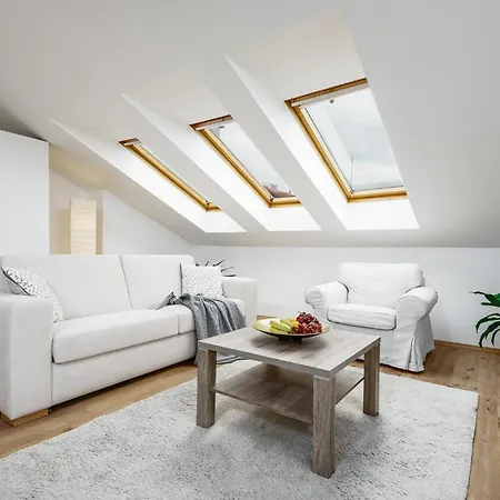Mia Cozy With Castle View, Parking & Ac Praag