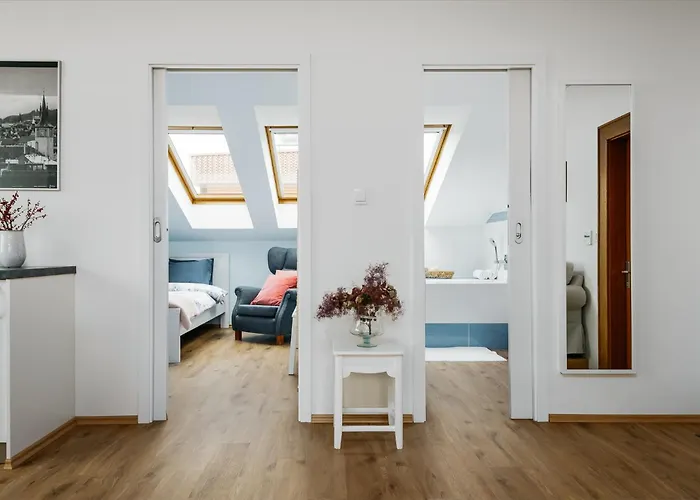Mia Cozy With Castle View, Parking & Ac Apartment Prague