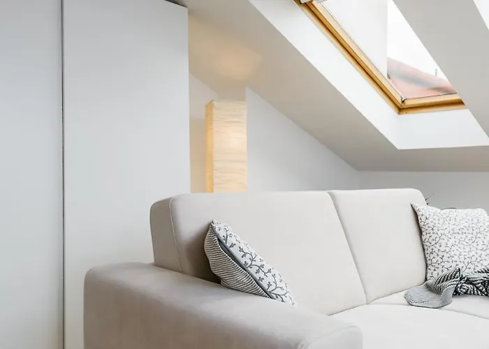 Apartment Mia Cozy With Castle View, Parking & Ac Prague