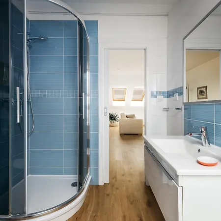 Mia Cozy With Stunning Views, Parking & Ac By Easybnb Premium Apartment