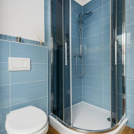 Apartment Mia Cozy With Stunning Views, Parking & Ac By Easybnb Premium *