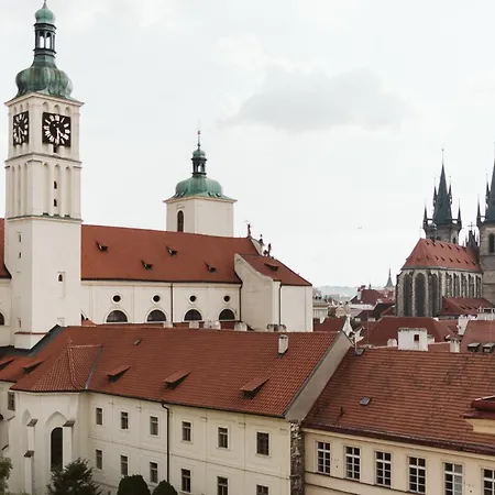 Mia Cozy With Stunning Views, Parking & Ac By Easybnb Premium * Prag